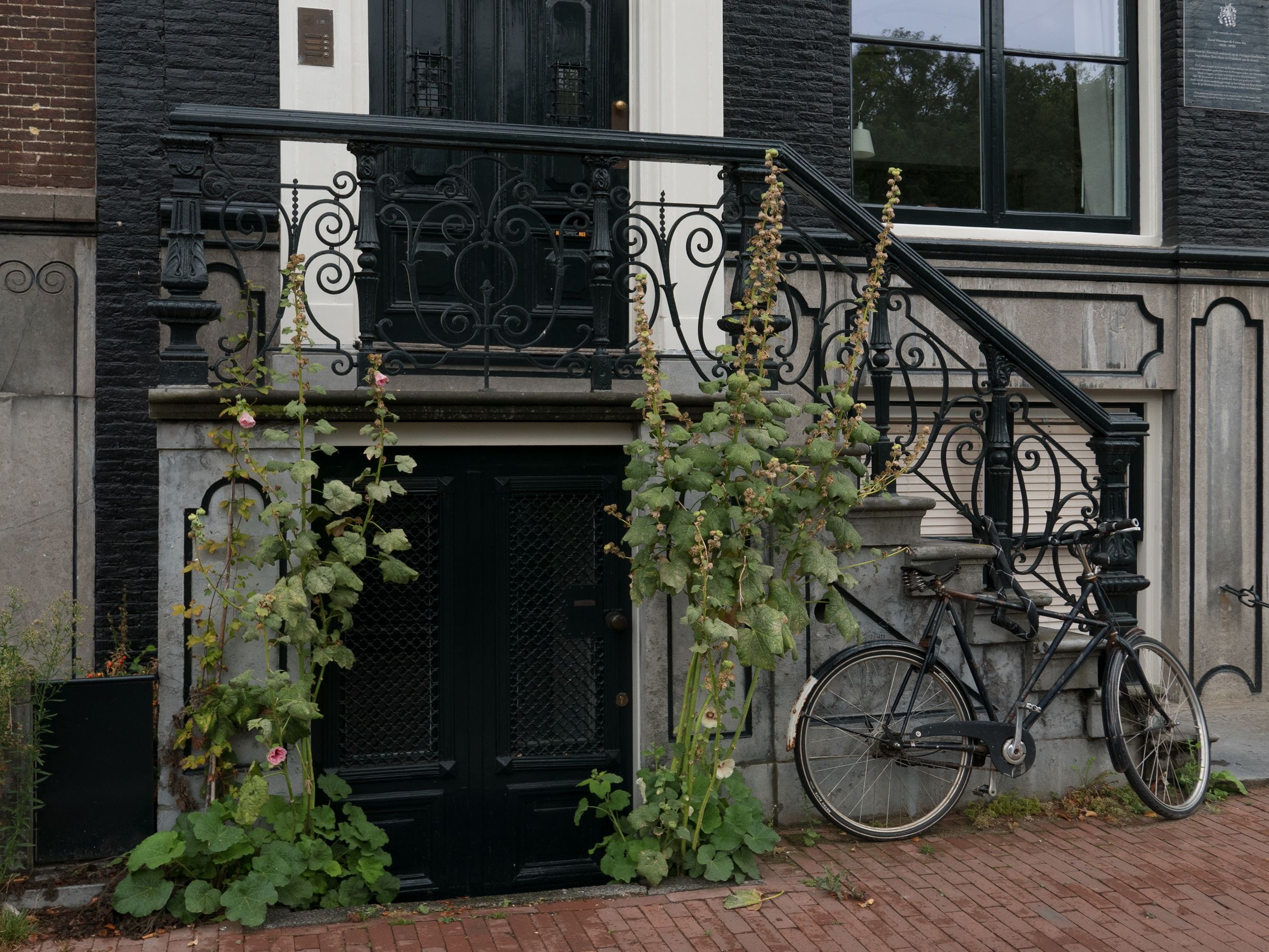 The entrance of a canal-house office building in Amsterdam, the kind of address a virtual office provides.